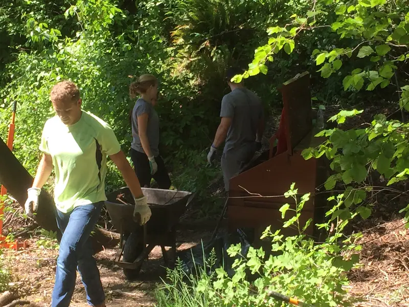 Photo: Thanks to UW Volunteers for Heavy Lifting